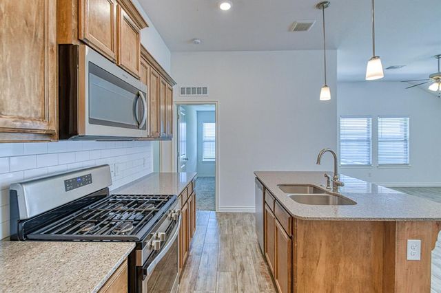 15712 Bennett Drive, Edmond, OK 73013