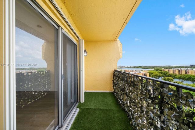 4801 NW 7th St 803-16, Miami, FL 33126