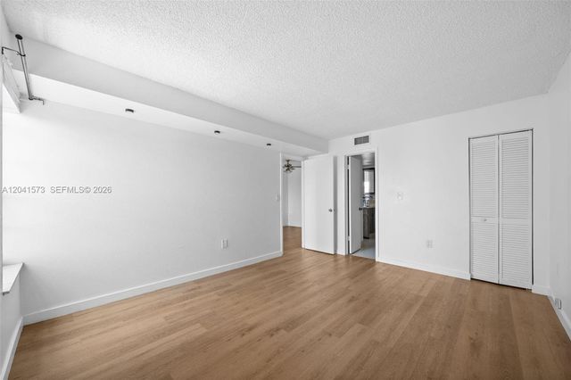 4801 NW 7th St 803-16, Miami, FL 33126