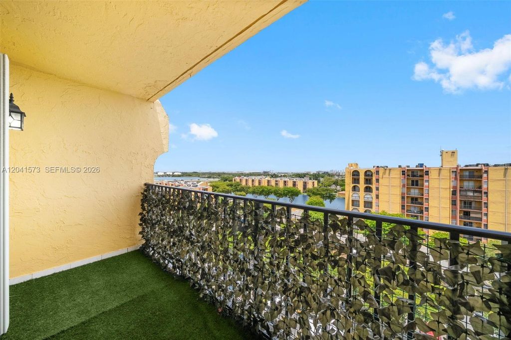 4801 NW 7th St 803-16, Miami, FL 33126