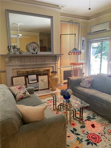 46 Chastellux Avenue, Newport, RI 02840