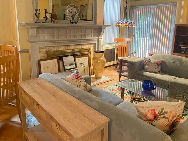 46 Chastellux Avenue, Newport, RI 02840