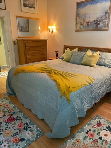 46 Chastellux Avenue, Newport, RI 02840