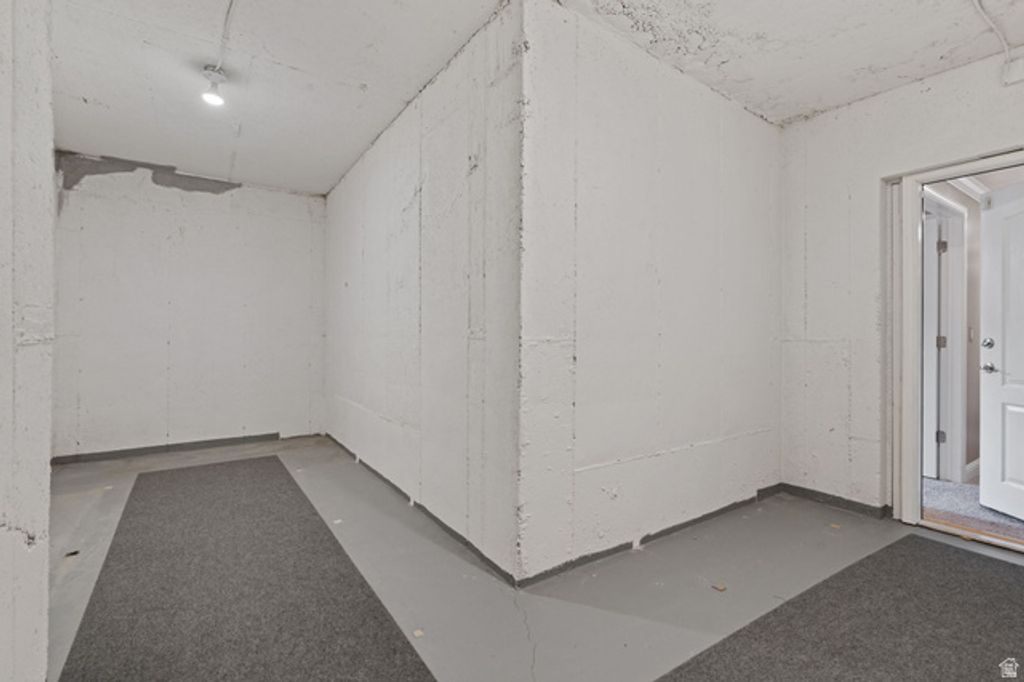 Image 37 of property listing at 14133 S SPYGLASS HILL DR, Draper, UT 84020