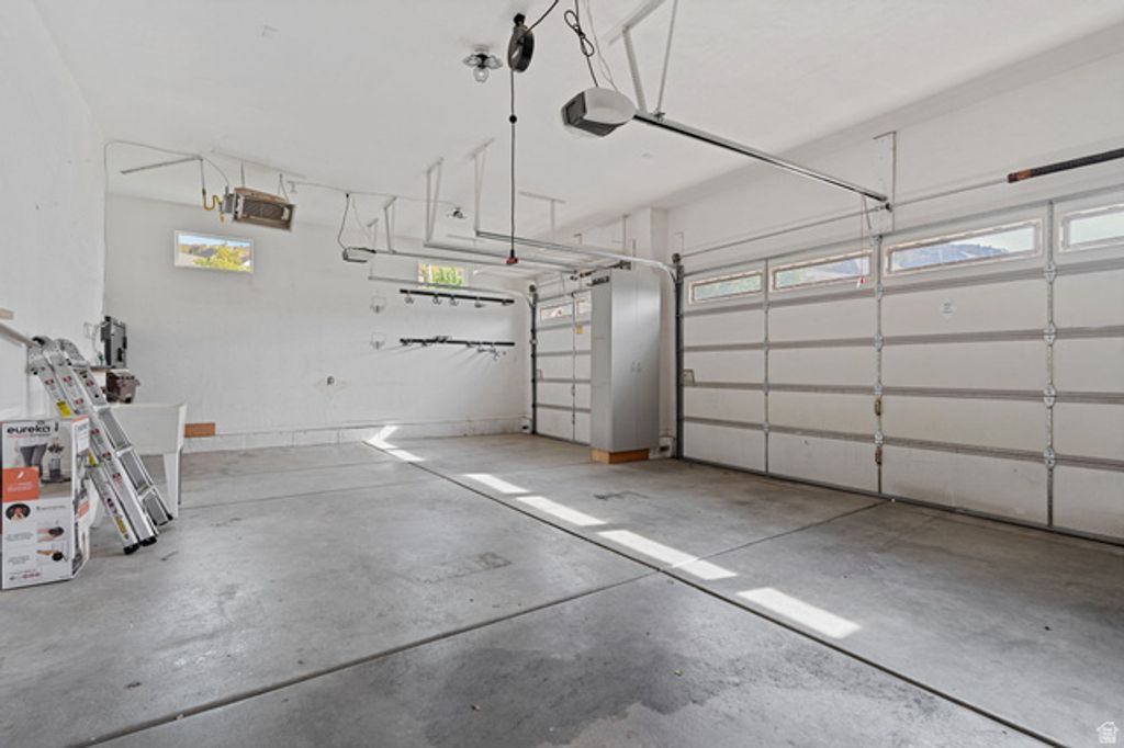 Image 46 of property listing at 14133 S SPYGLASS HILL DR, Draper, UT 84020