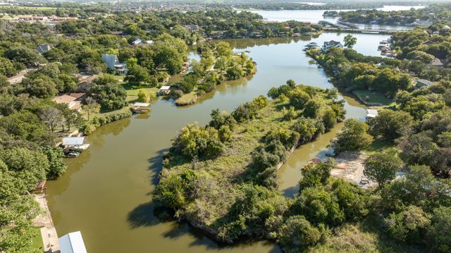 508 Crestwood Drive, Granbury, TX 76048