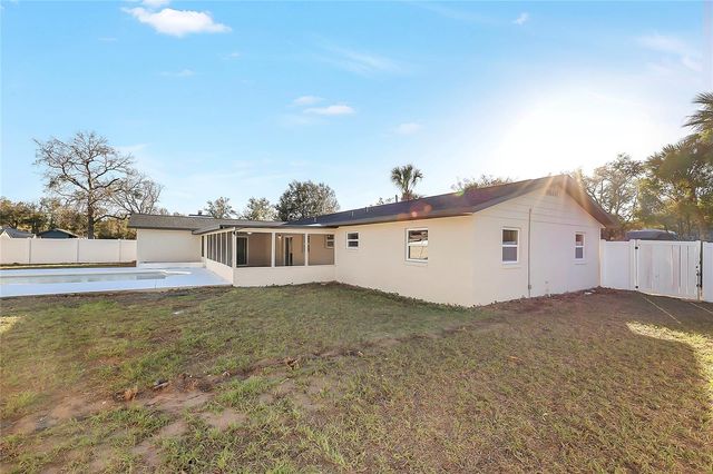 15705 SE 92ND AVENUE, Summerfield, FL 34491