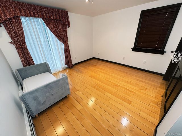 12304 6th Avenue, College Point, NY 11356