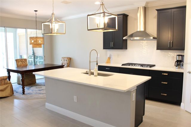 5721 LONG SHORE LOOP, Sarasota, FL 34238