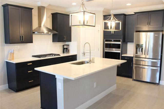 5721 LONG SHORE LOOP, Sarasota, FL 34238