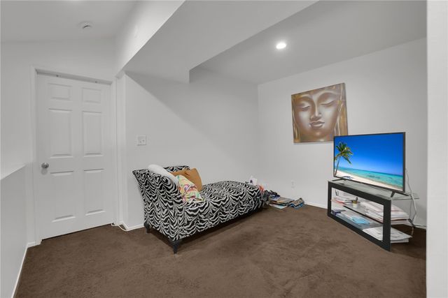 14031 Astoria Street 102, Sylmar, CA 91342