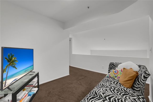 14031 Astoria Street 102, Sylmar, CA 91342