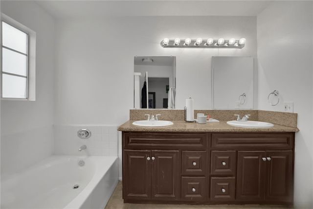 14031 Astoria Street 102, Sylmar, CA 91342