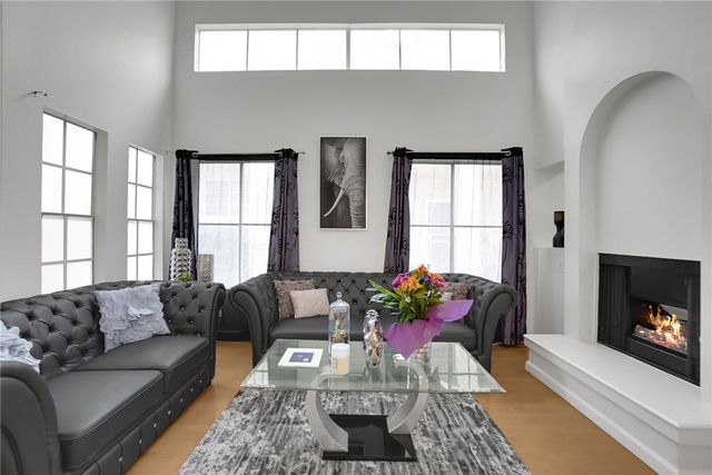 14031 Astoria Street 102, Sylmar, CA 91342