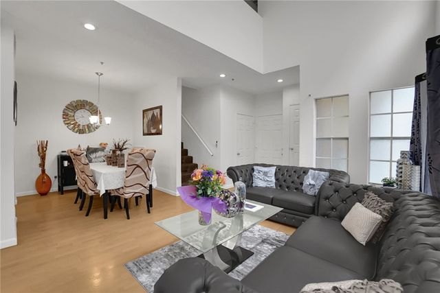 14031 Astoria Street 102, Sylmar, CA 91342