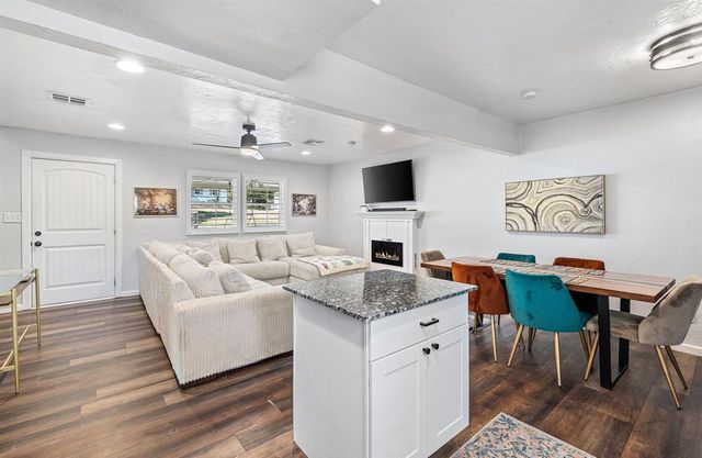 4923 Oakbrook Drive, Norman, OK 73026