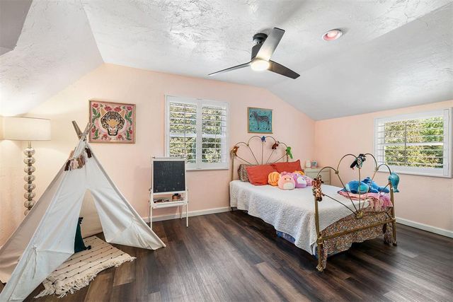 4923 Oakbrook Drive, Norman, OK 73026