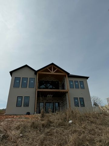 5978 S Clay Avenue, Springfield, MO 65810