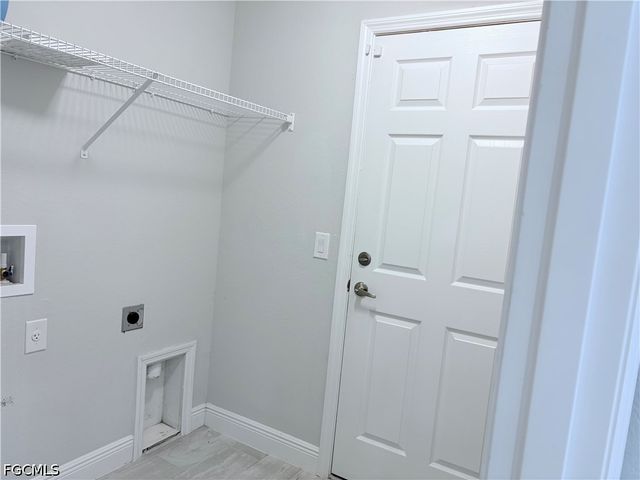 3912 NW 46th LN, Cape Coral, FL 33993