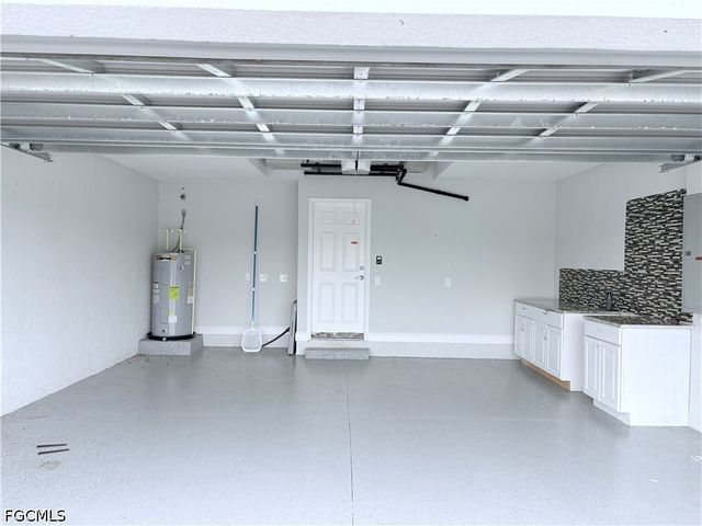 3912 NW 46th LN, Cape Coral, FL 33993