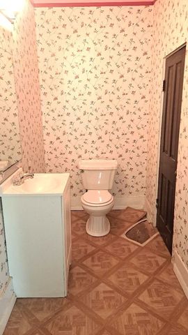 201 Hodges St, N, Cowan, TN 37318