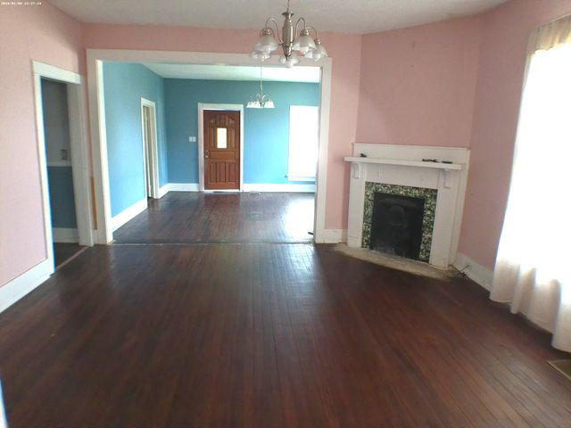 201 Hodges St, N, Cowan, TN 37318