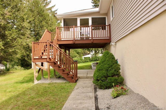 4 Deer Run Court, Carmel, NY 10512