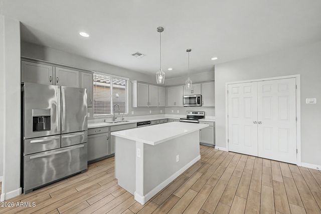 7011 W TOWNLEY Avenue, Peoria, AZ 85345