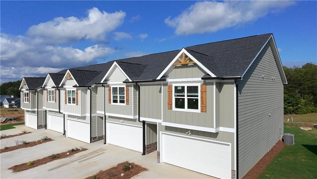 6342 Pine Ridge Point, Lula, GA 30554