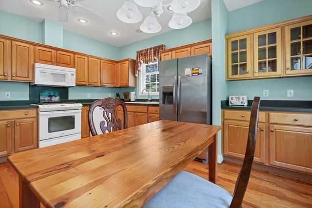 914 Claussen House Drive, Edisto Island, SC 29438