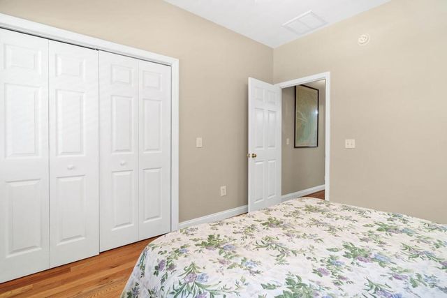 914 Claussen House Drive, Edisto Island, SC 29438