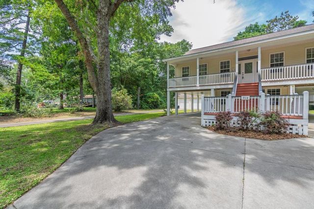 914 Claussen House Drive, Edisto Island, SC 29438