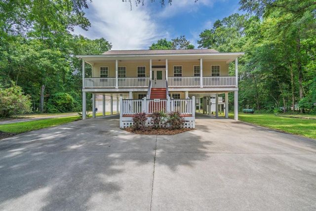 914 Claussen House Drive, Edisto Island, SC 29438