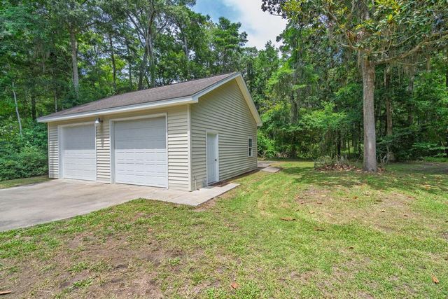 914 Claussen House Drive, Edisto Island, SC 29438