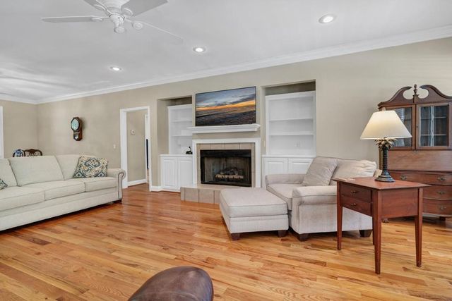 914 Claussen House Drive, Edisto Island, SC 29438