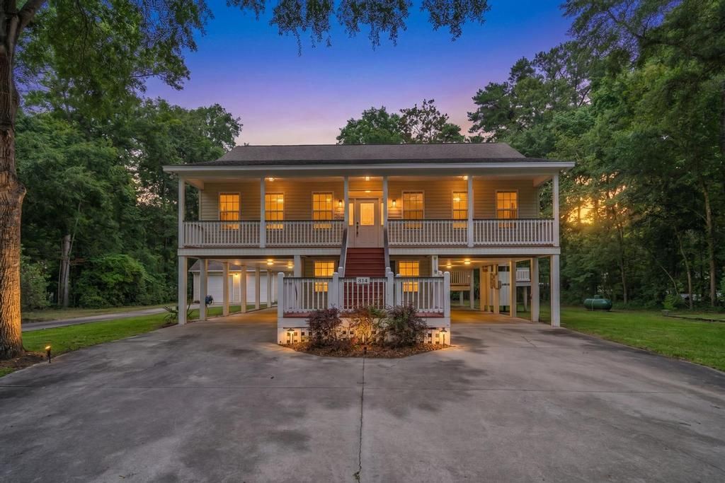 914 Claussen House Drive, Edisto Island, SC 29438