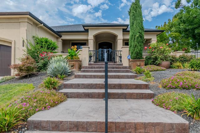 3861 Calle Vista Drive, Medford, OR 97504