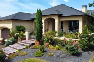 3861 Calle Vista Drive, Medford, OR 97504