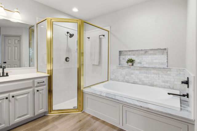 2929 Everest Drive, Bedford, TX 76021
