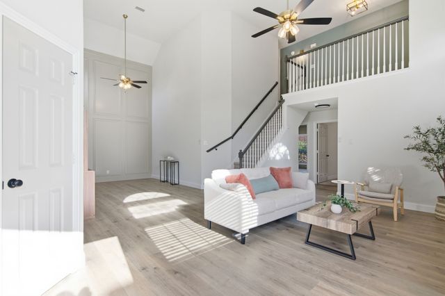 2929 Everest Drive, Bedford, TX 76021
