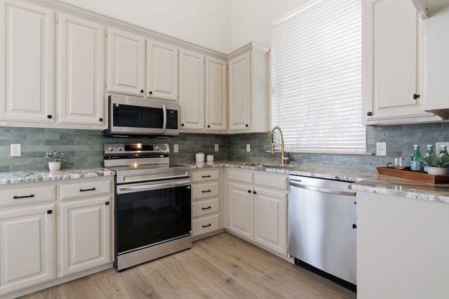 2929 Everest Drive, Bedford, TX 76021