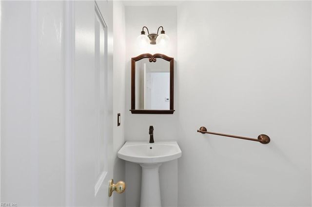 115 Burnt Run, Yorktown, VA 23692