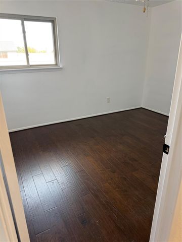 6649 Westwick Drive, Houston, TX 77072