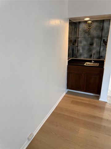 6649 Westwick Drive, Houston, TX 77072