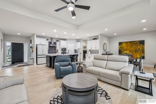 19904 Briar Street, Gretna, NE 68028