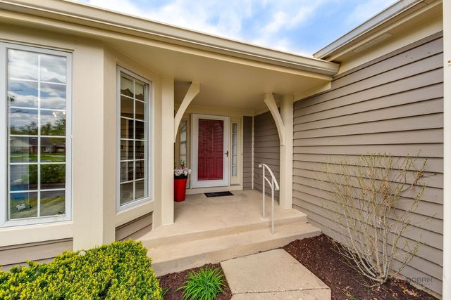 122 Kilchurn Lane, Inverness, IL 60067