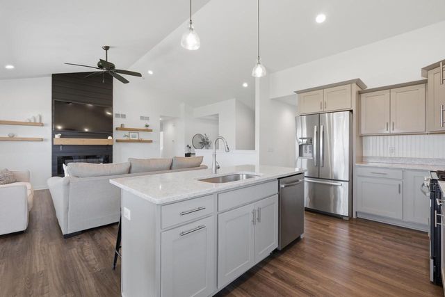 660 Westfield Avenue, Evansville, WI 53536