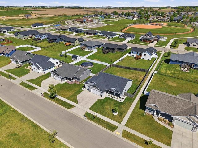 660 Westfield Avenue, Evansville, WI 53536