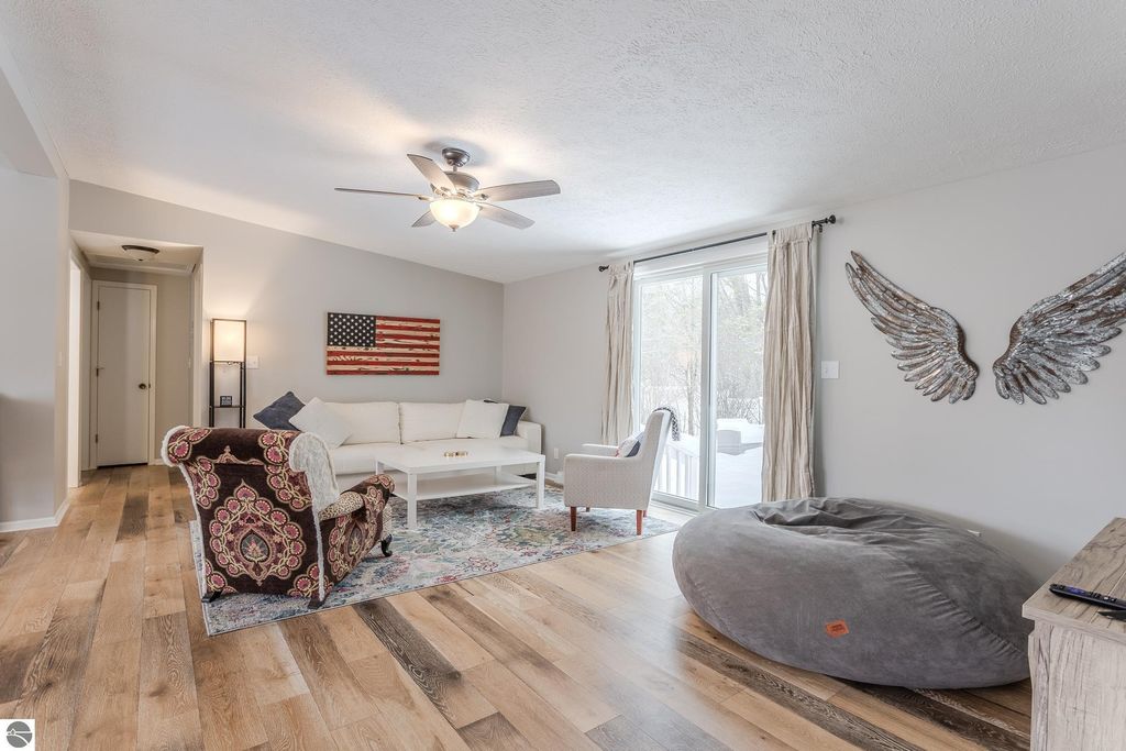 Image 8 of property listing at 10830 S Blueridge Lane, Traverse City, MI 49684