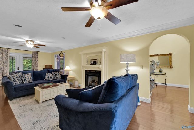 1406 Woodchuck Run, Fort Payne, AL 35967